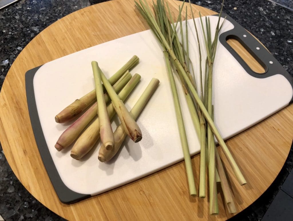 how to prepare lemongrass