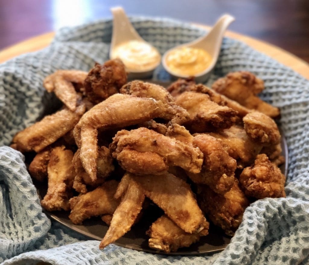 Fried crispy hot wings