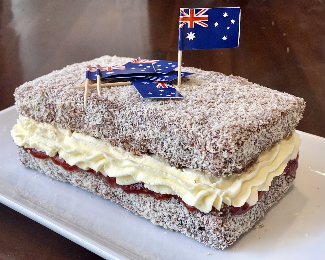 Lamington Cake - 3CatsFoodie