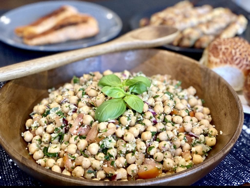 Mediterranean Chickpea Salad