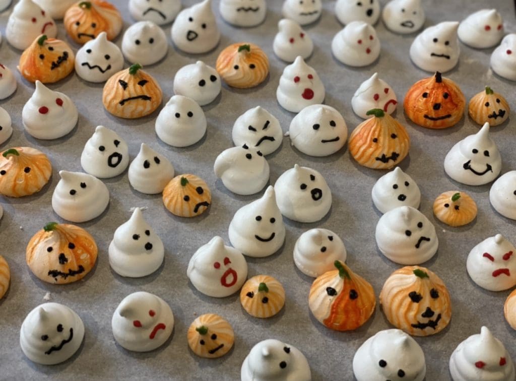 Halloween Meringue