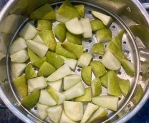 steaming the pears