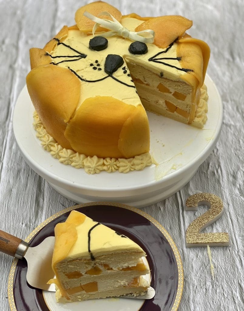 Lion Cake with Mango & Cream