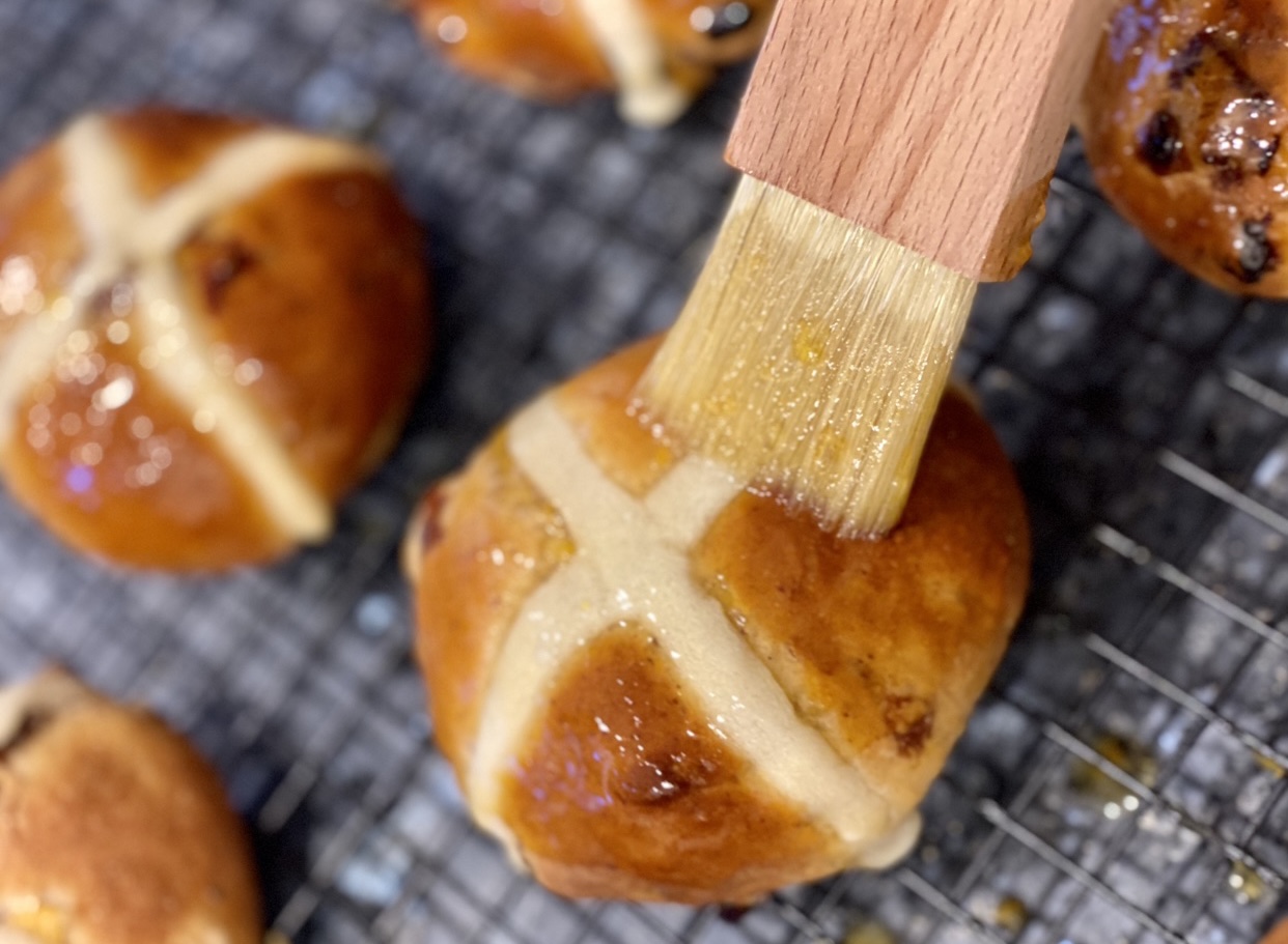 Easy Hot Cross Buns