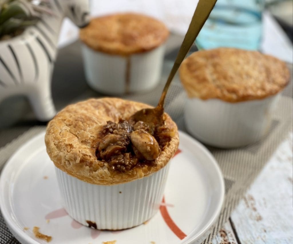 Pepper Beef Pie with Mushrooms