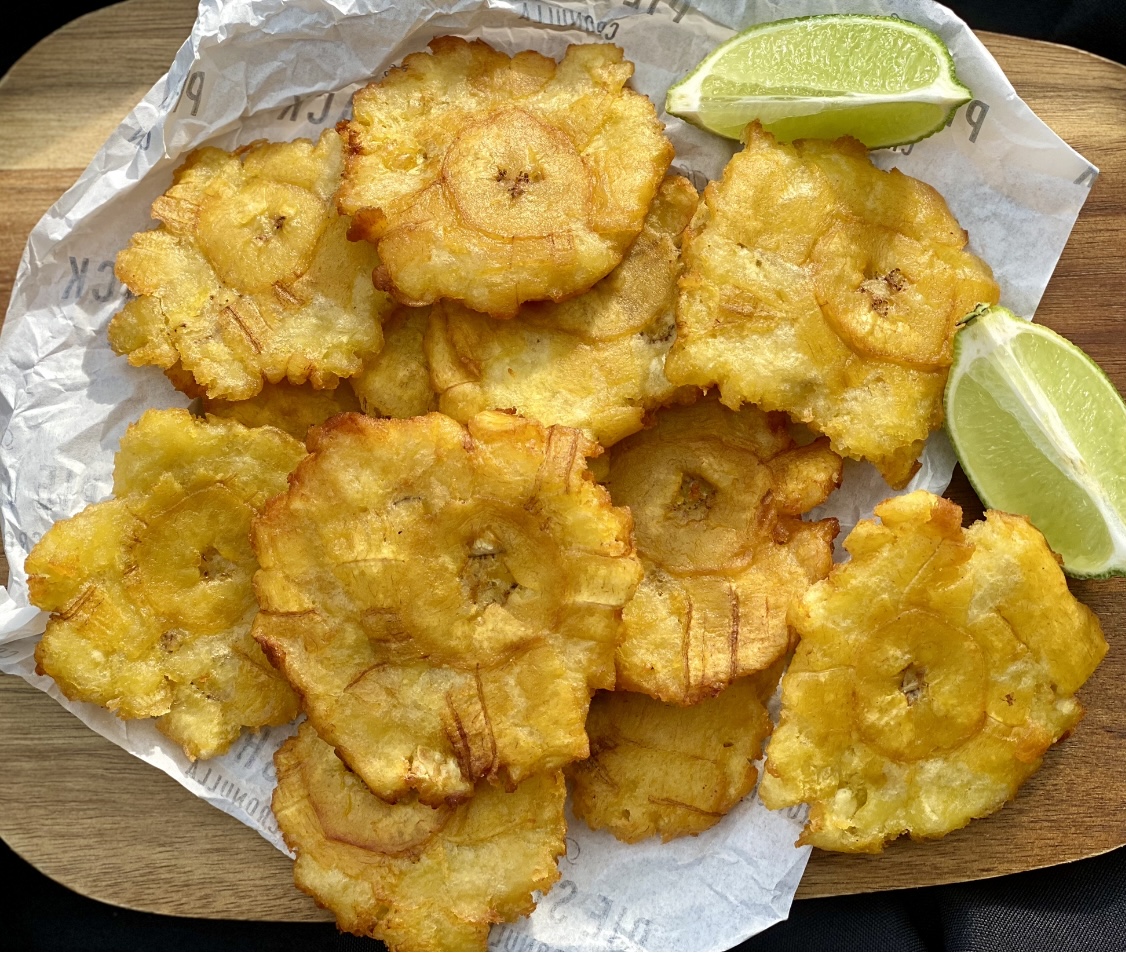 Tostones (Fried Plantains) - 3CatsFoodie