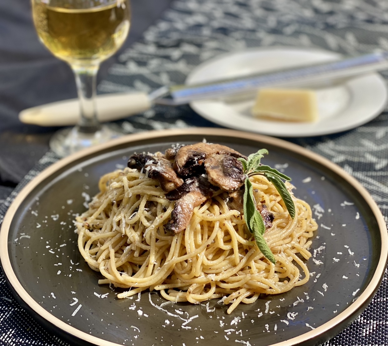 Cacio e Pepe with Mushrooms and Sage