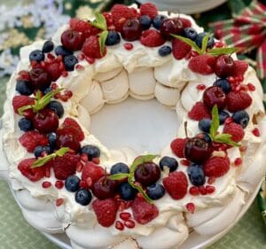 Christmas Pavlova Wreath