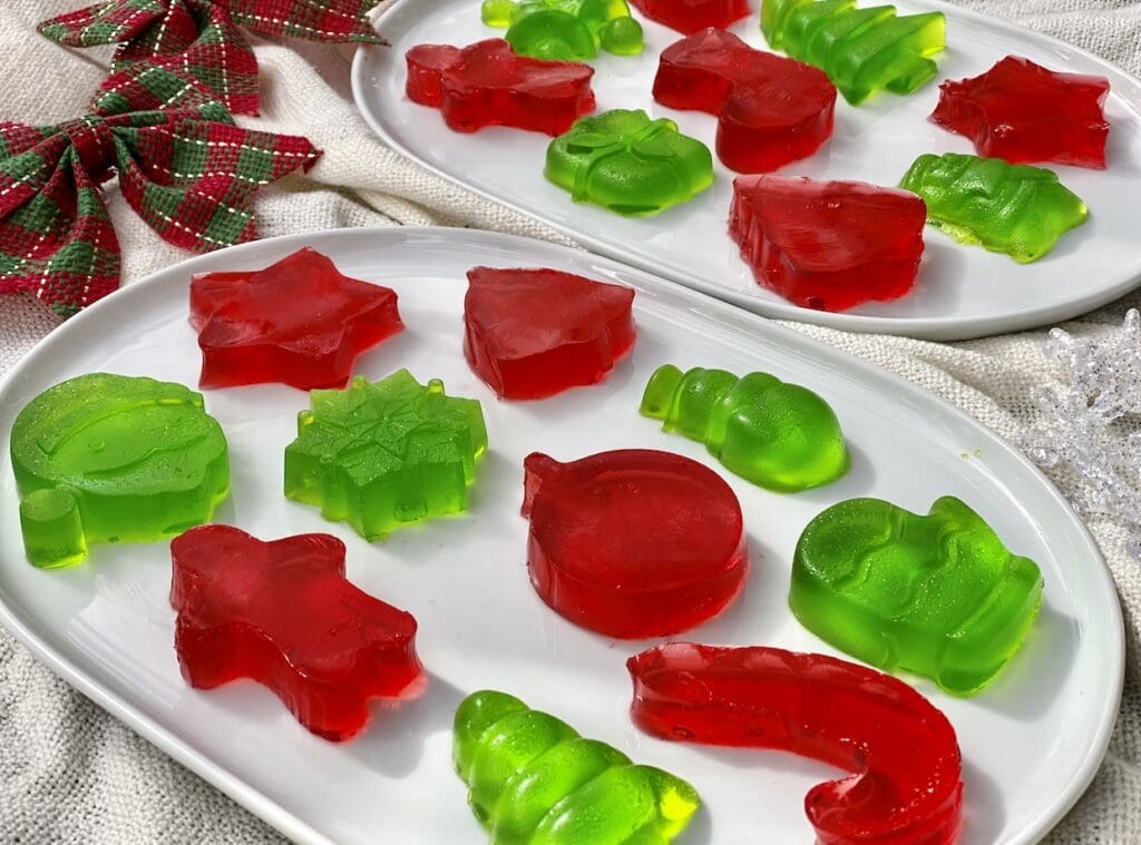 How to Make Jello from the Box, Step by Step Recipe - Flour on My Fingers