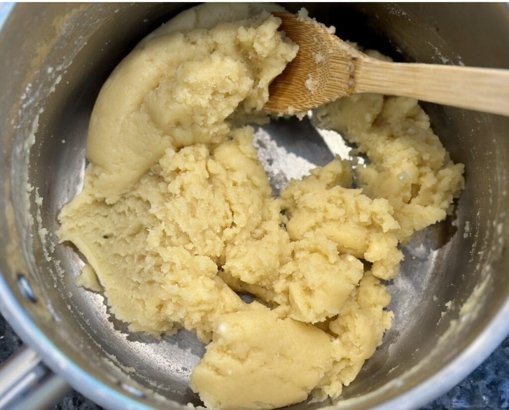 making choux pastry