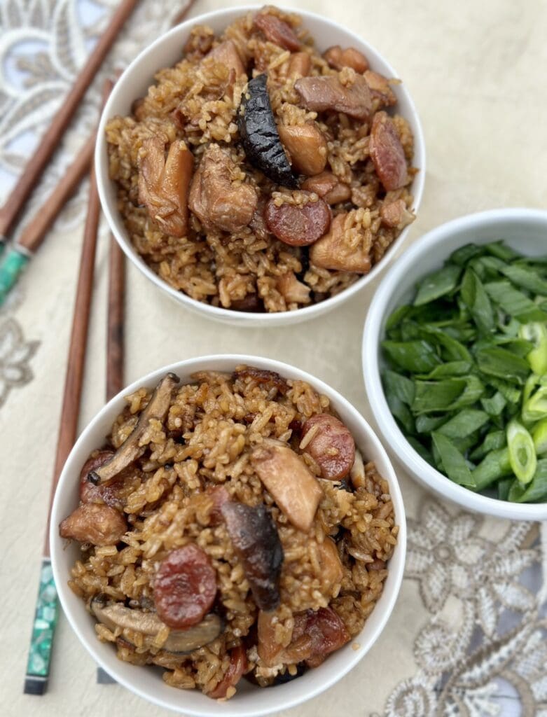 Claypot Chicken Rice (easy rice cooker method) - 3CatsFoodie