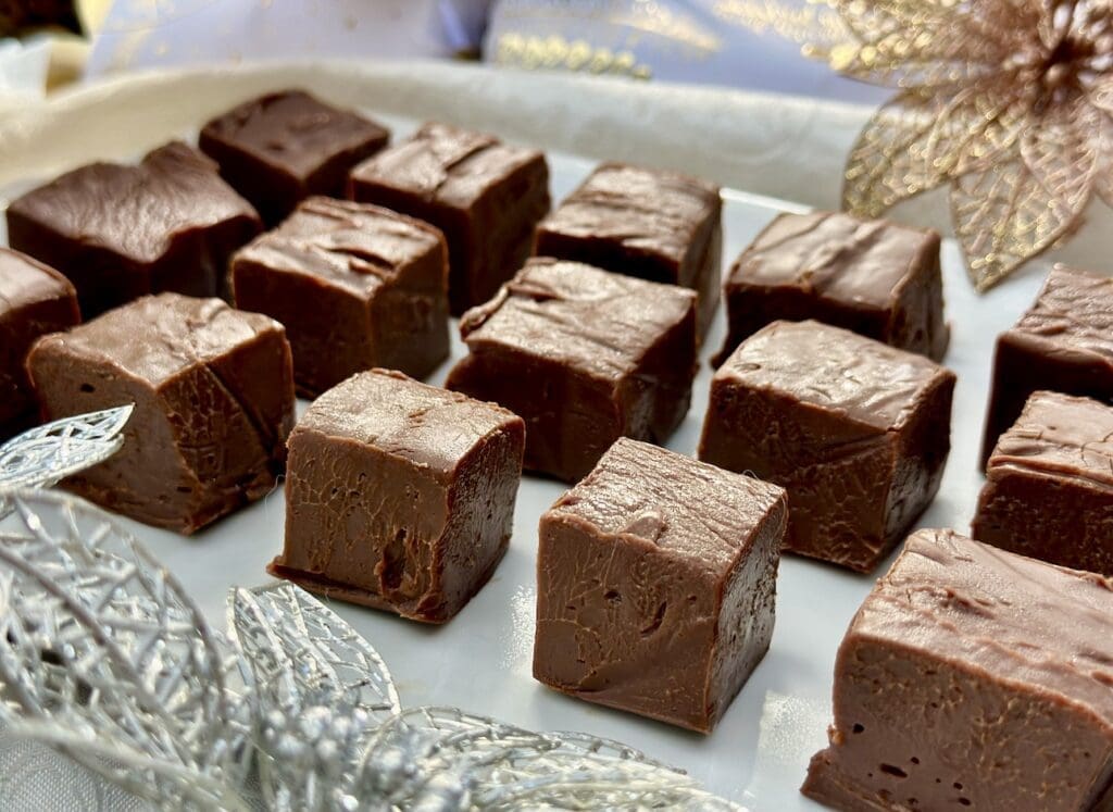 Easy Chocolate Fudge