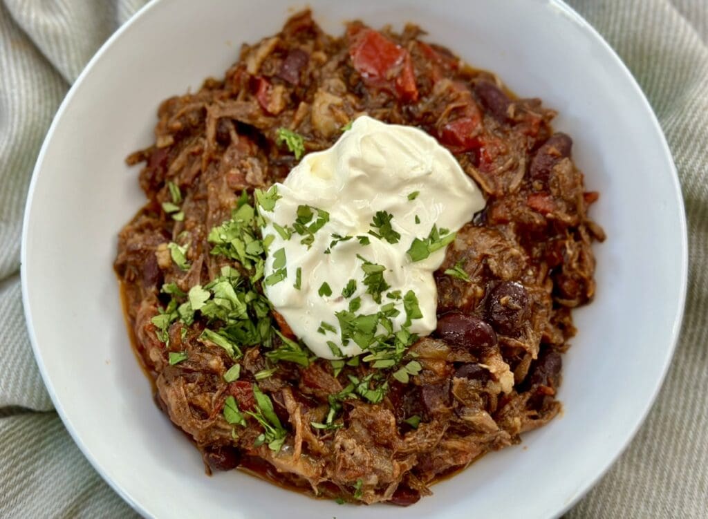 Slow Cooker Chilli Con Carne with Shredded Beef