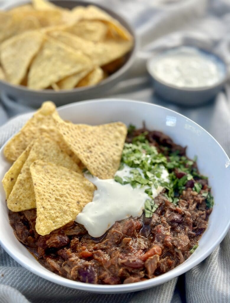 Slow Cooker Chilli Con Carne with Shredded Beef